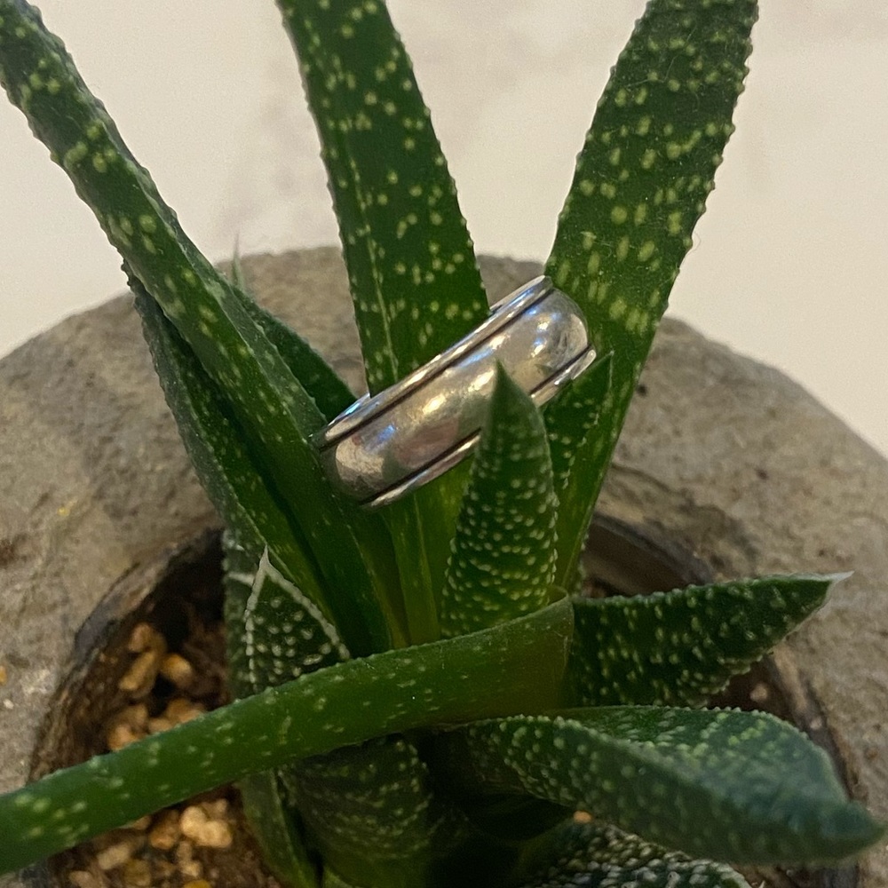 James Avery Sterling Silver Eternal Band- Sz 4.25